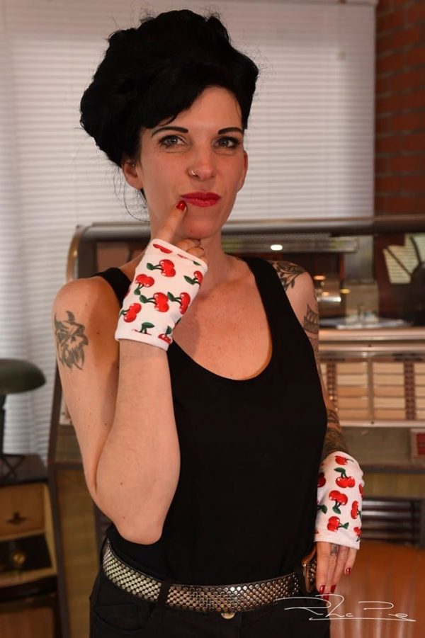 Mitaines en coton motif avec des cerises