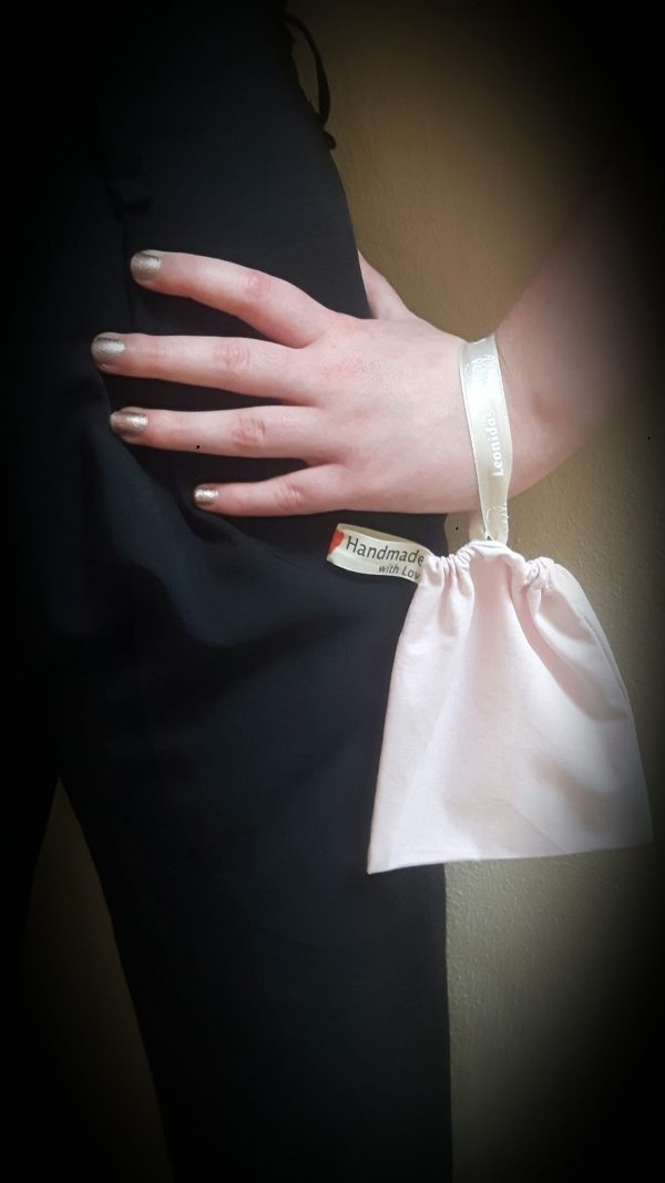 Pochette coton rose avec 3lingettes têtes de mort – Image 3
