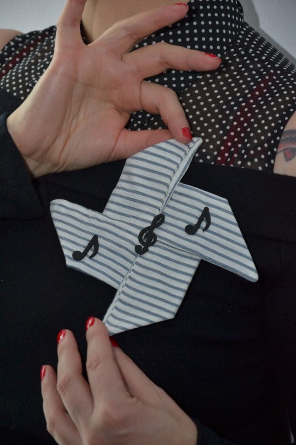 Broche origami notes de musique