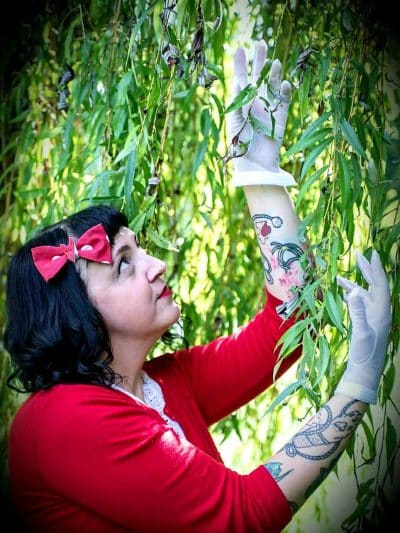 Noeud pour cheveux rouge à pois blancs coeur