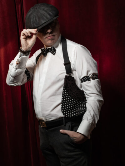 Sac étui bandouilière noir avec petits pois blancs