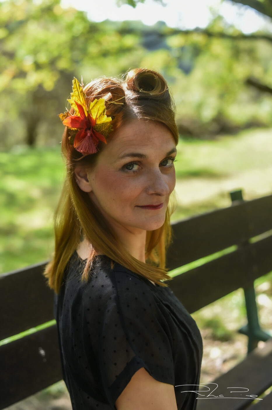Pince à cheveux feuille d'automne et orchidée orange, fait main – Image 2